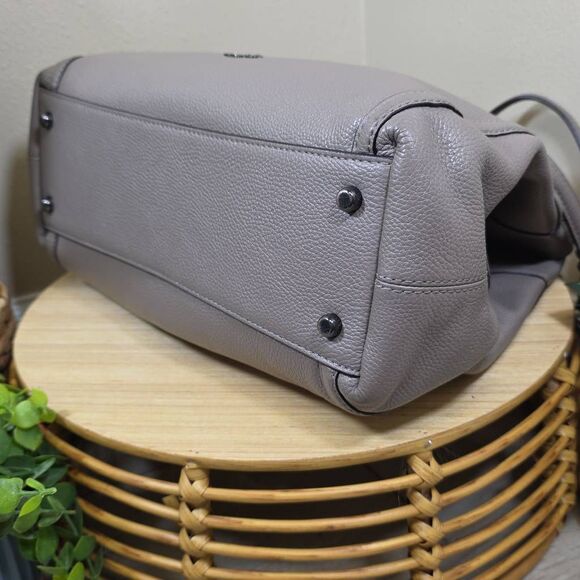 Coach Turn-Lock Edie Shoulder Bag and Wallet - Picture 7 of 16